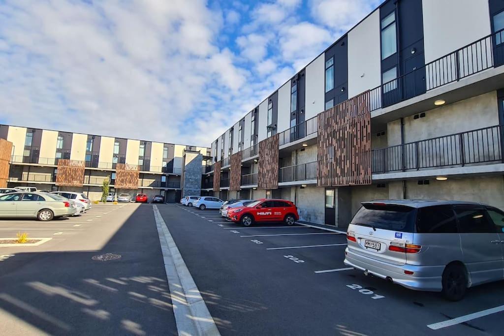 1 Bedroom City Base With Free Car Park Christchurch Eksteriør billede
